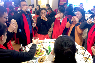 rWӢc𱬾WοʹR