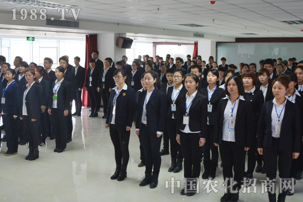 抱團(tuán)才能取暖 心齊必能斷金